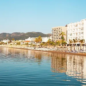 The Beachfront Adult Only 16 Hotell